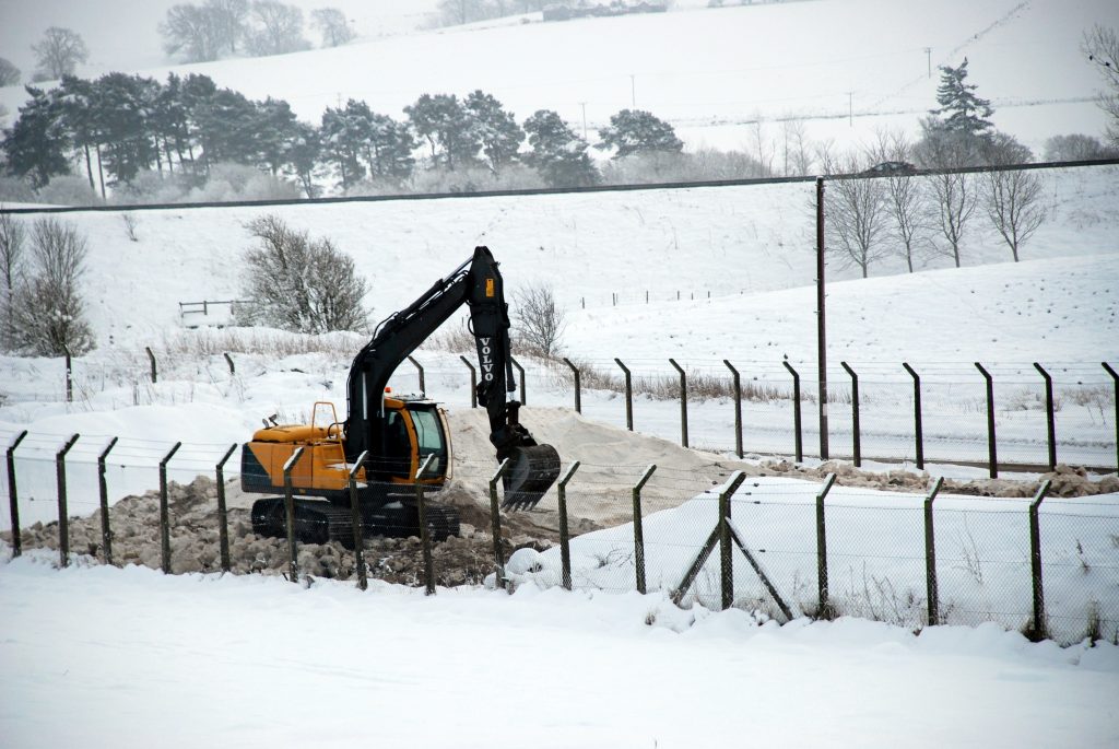Bauarbeiten Feld Winter