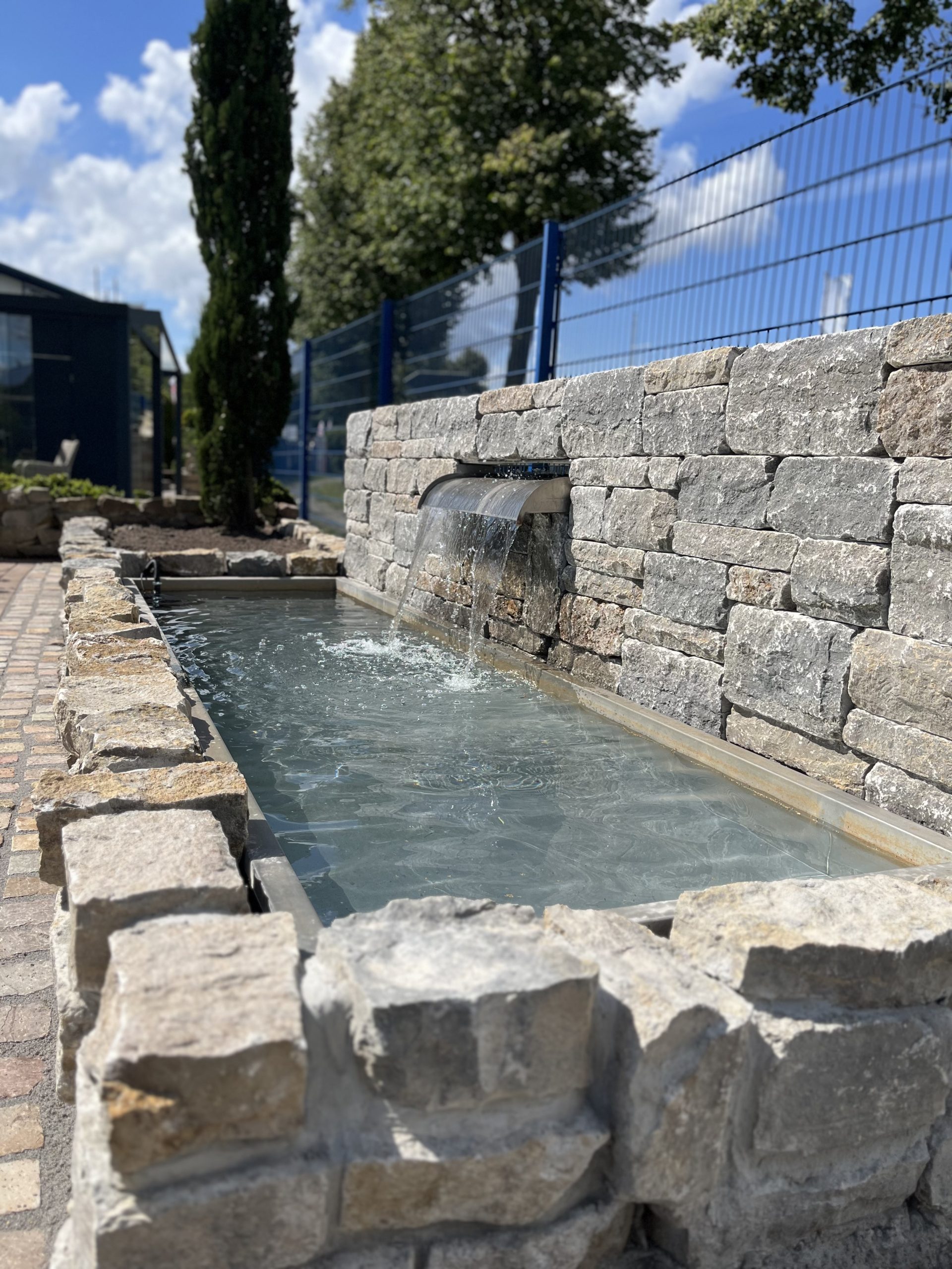 Outdoor-Wasseranlage.