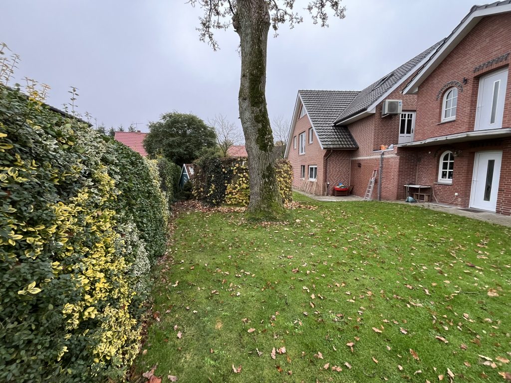 Gartenanlage eines Einfamilienhauses.